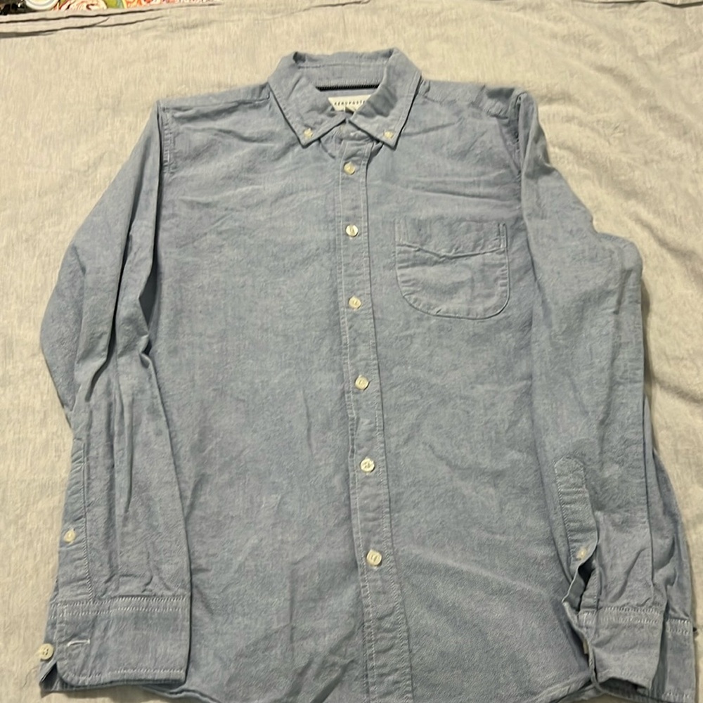 Aeropostale Long-Sleeve Button Down Shirt, Small